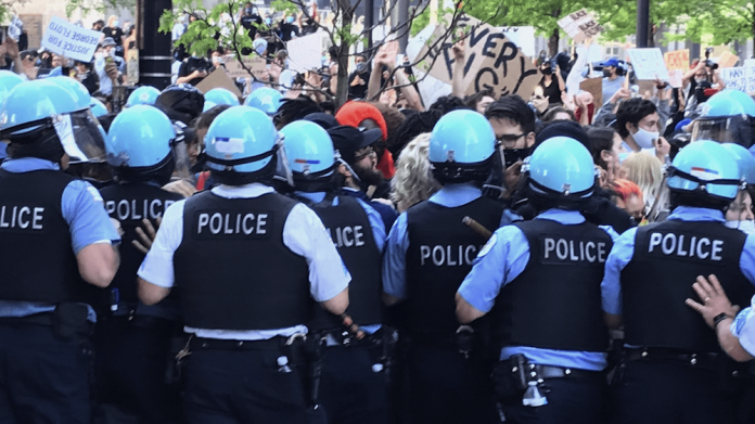 policja - Chicago Police zamieszki demonstracje George Floyd